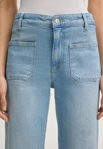 Короткие джинсы