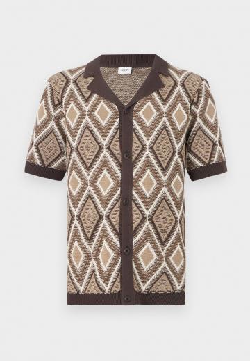 Рубашка с коротким рукавом