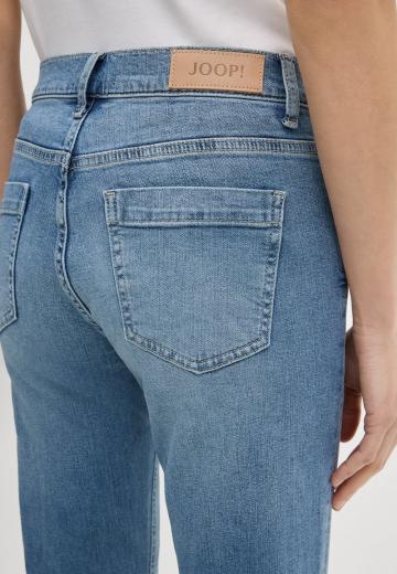 Клешеные брюки