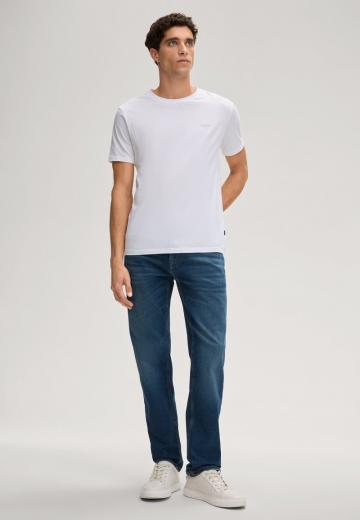 Прямые джинсы