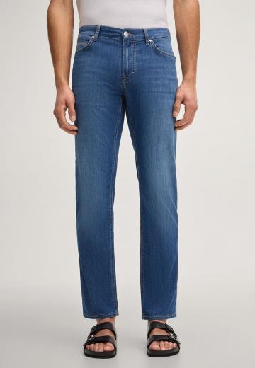 Прямые джинсы