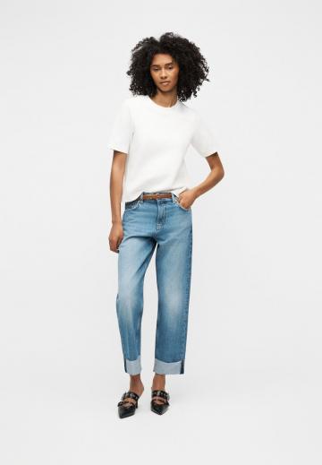 Короткие джинсы