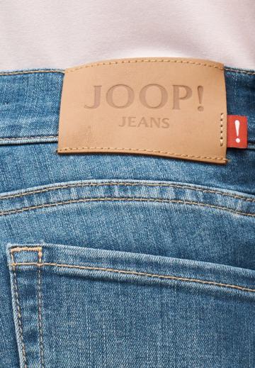 Короткие джинсы