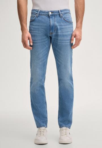 Узкие джинсы