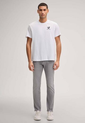 Узкие джинсы