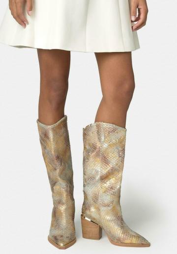 Ковбойские сапоги