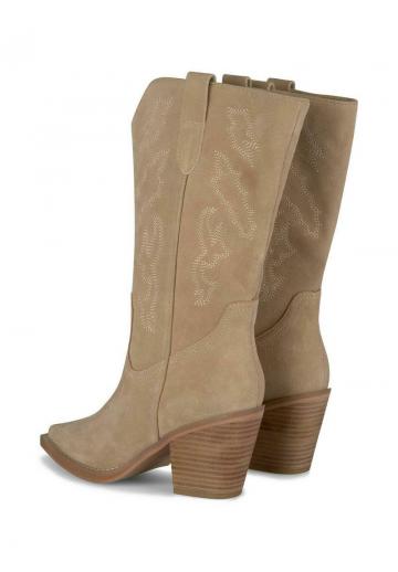 Ковбойские сапоги