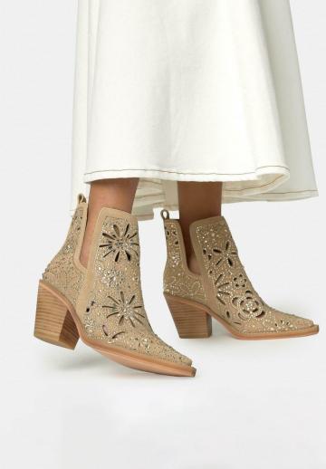 Полусапожки на высоком каблуке