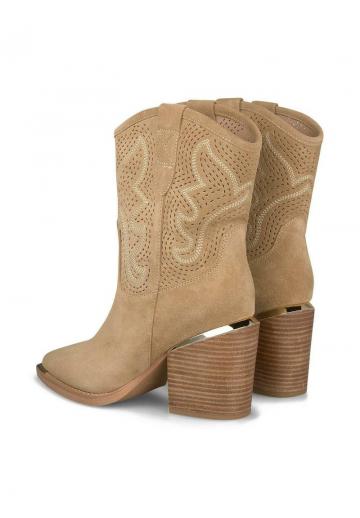 Ковбойские сапожки