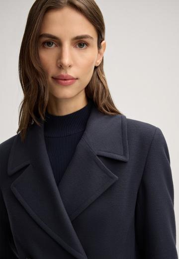 Короткое пальто