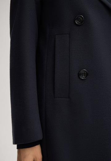 Короткое пальто