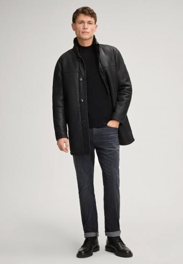 Короткое пальто