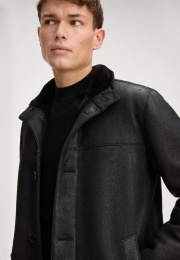 Короткое пальто