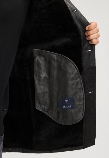 Короткое пальто