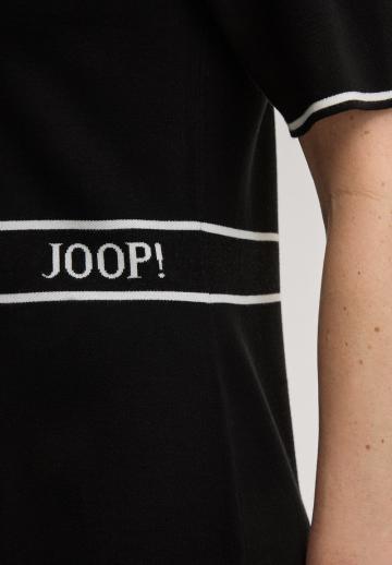 Вязаное платье