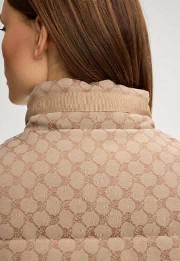 Стеганый жилет