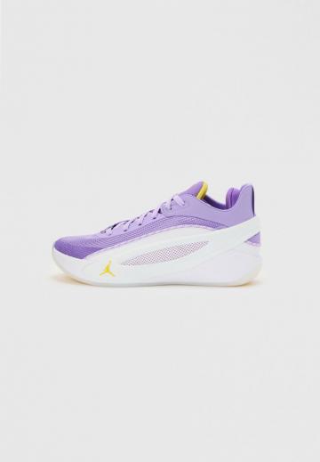 Баскетбольные кроссовки