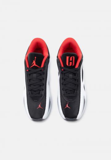 Баскетбольные кроссовки