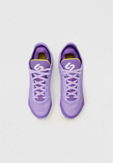 Баскетбольные кроссовки