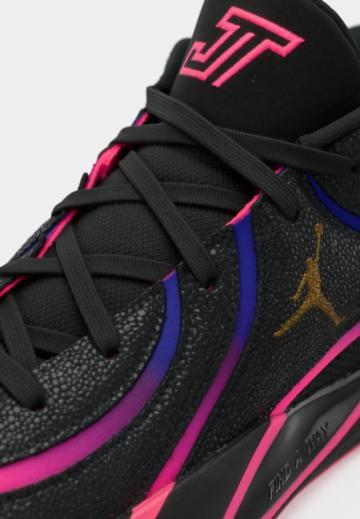 Баскетбольные кроссовки