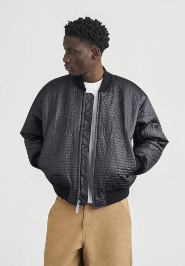 Куртка бомбер