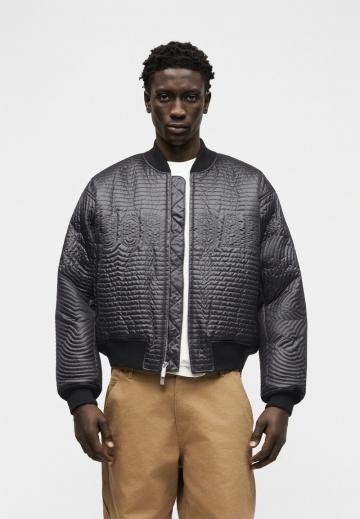 Куртка бомбер