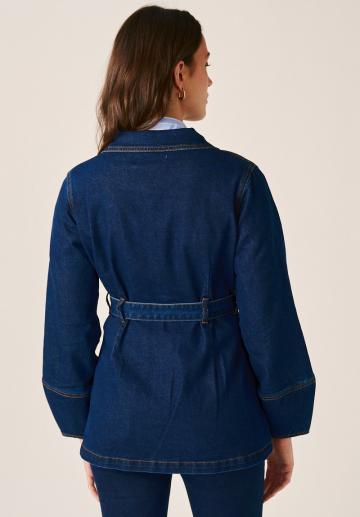 Джинсовая куртка