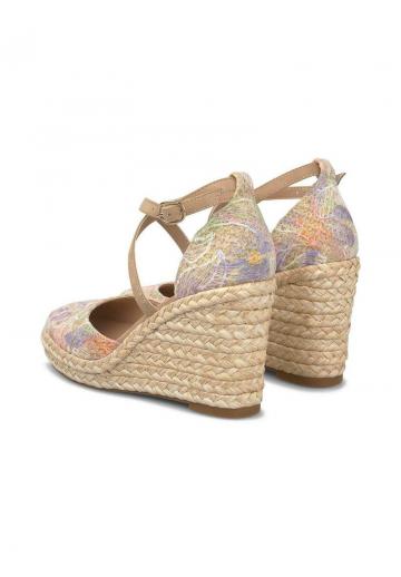 Туфли на танкетке