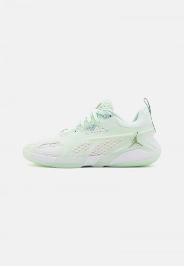 Гандбольные кроссовки