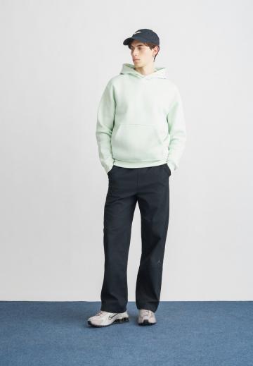 Спортивная кофта