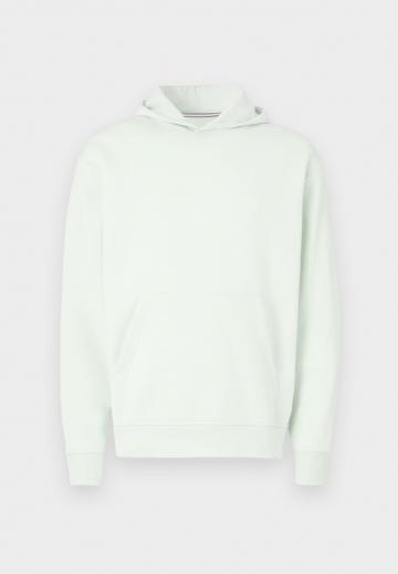 Спортивная кофта