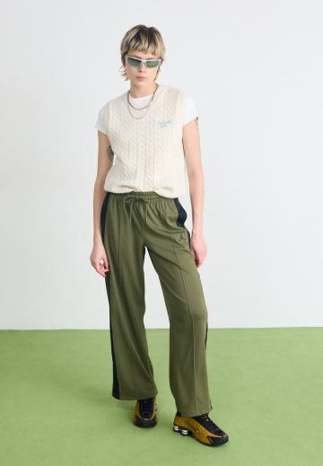 Спортивные штаны