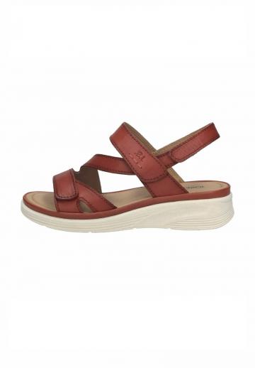 Босоножки на танкетке