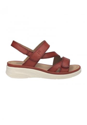 Босоножки на танкетке