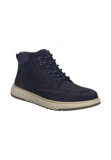 Ботинки на шнуровке