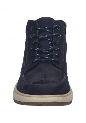 Ботинки на шнуровке