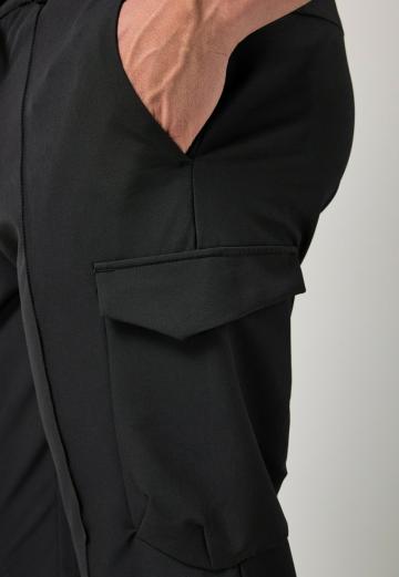 Брюки с накладными карманами