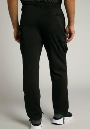 Брюки с накладными карманами