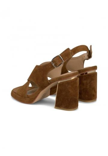 Босоножки на платформе