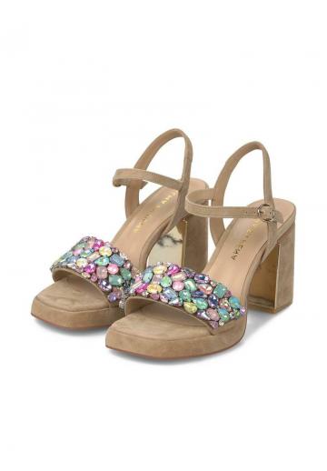 Босоножки на платформе