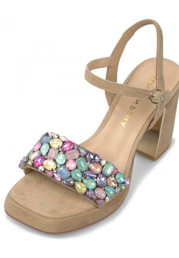 Босоножки на платформе