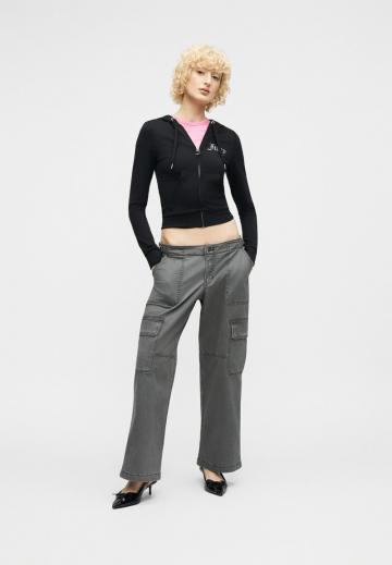 Пуловер с капюшоном