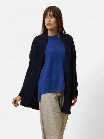 Длинный жилет