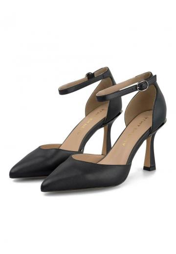 Туфли на высоком каблуке