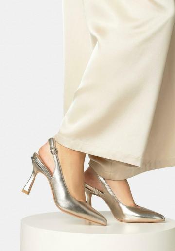 Туфли на высоком каблуке