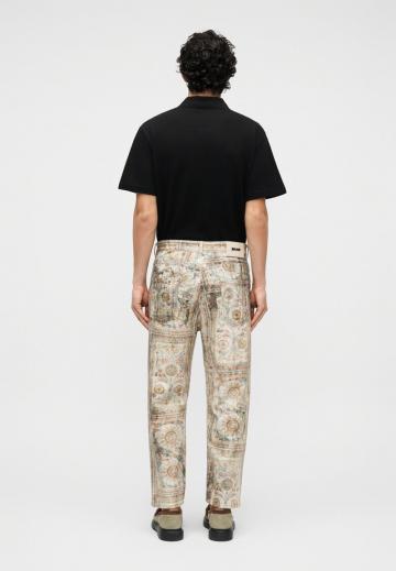 Прямые джинсы