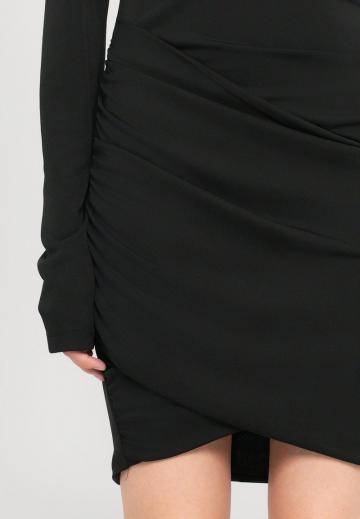 Короткое платье