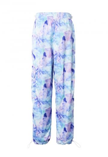 Брюки с накладными карманами