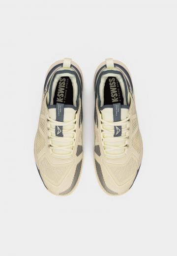 Теннисные кроссовки