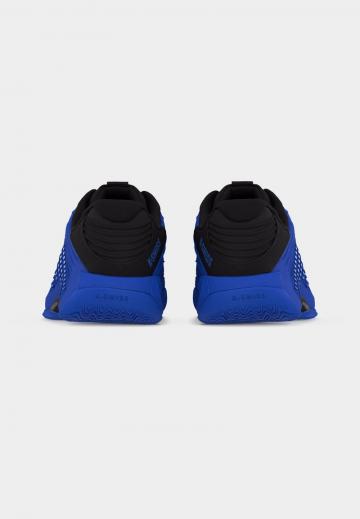 Теннисные кроссовки